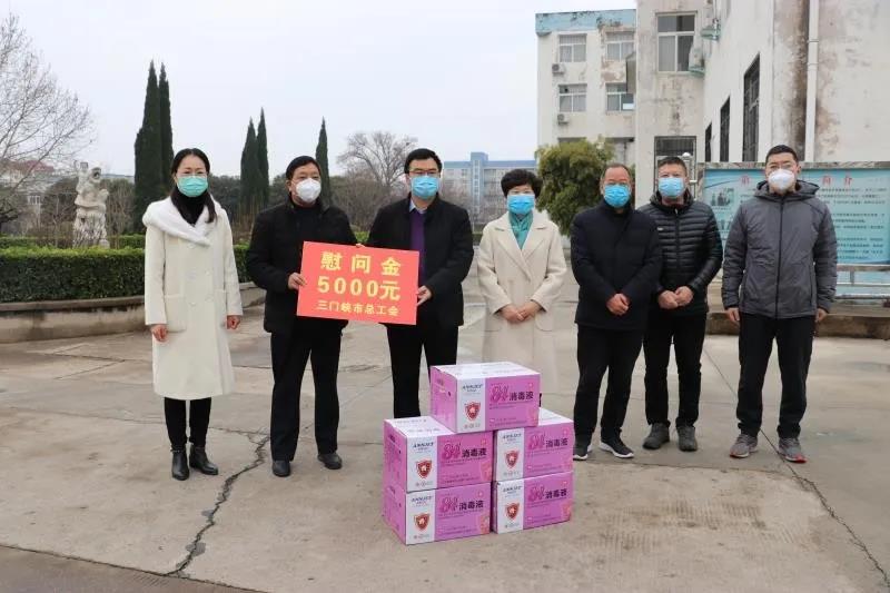 市,人大常委會,副主任,、,總工會,主席,2月, . 市人大常委會副主任、總工會主席韓迎春到公司調(diào)研慰問