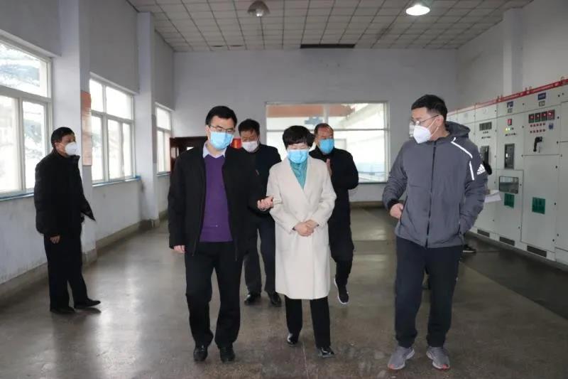 市,人大常委會,副主任,、,總工會,主席,2月, . 市人大常委會副主任、總工會主席韓迎春到公司調(diào)研慰問
